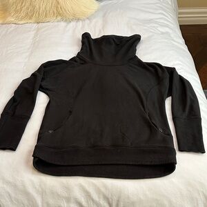 Lululemon long sweatshirt with funnel neck size 10